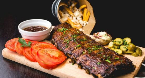 Corte de carne grelhada fatiado sobre tábua